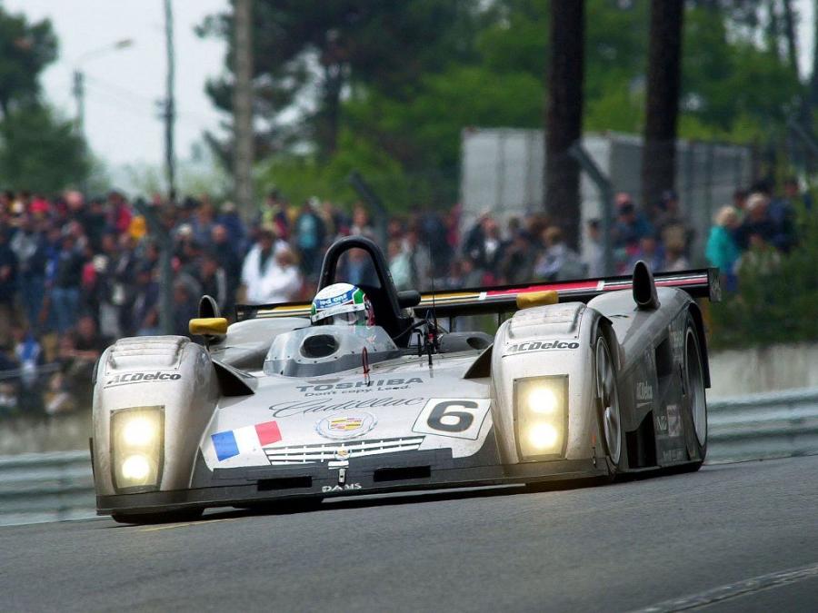  Cadillac LMP-01 2001 года  (фото 1 из 9)